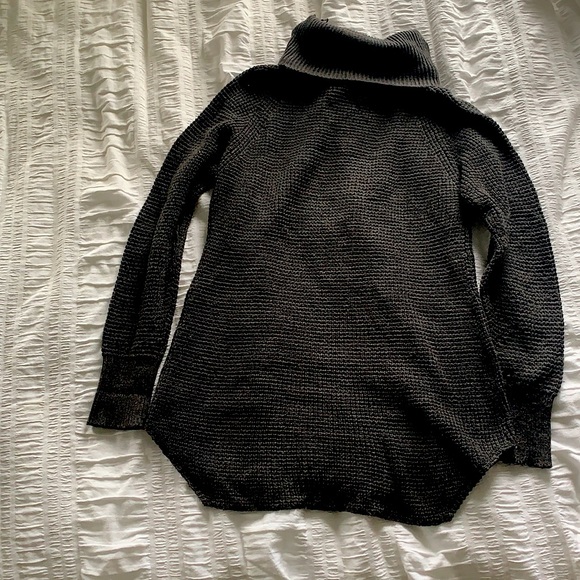Charcoal knit sweater - Picture 1 of 1